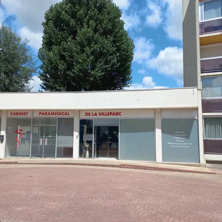 salle/ local de consultation dans un cabinet paramedical