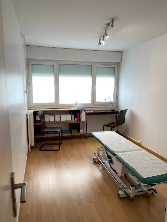 LOCAUX à LOUER À MELUN 77
