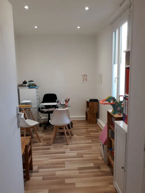 Bureau à louer Nice Est   / mi-temps