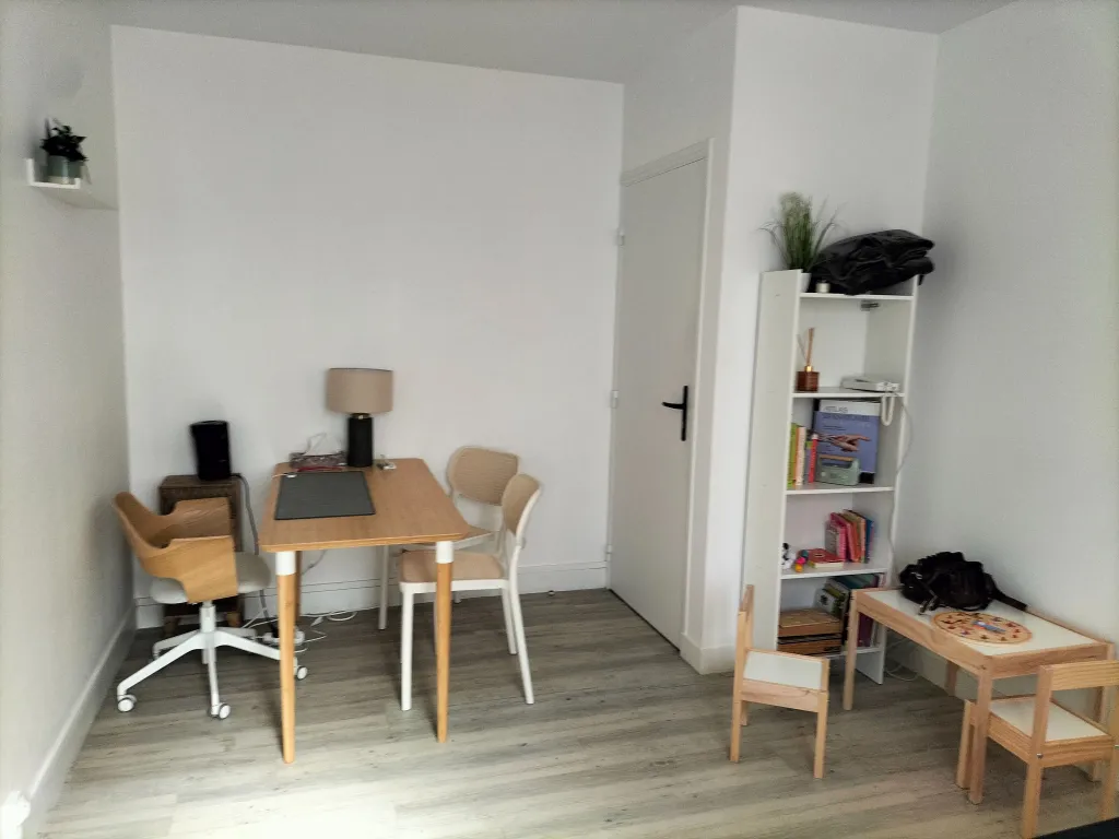 Bureau dans cabinet de santé en hypercentre d'Orléans