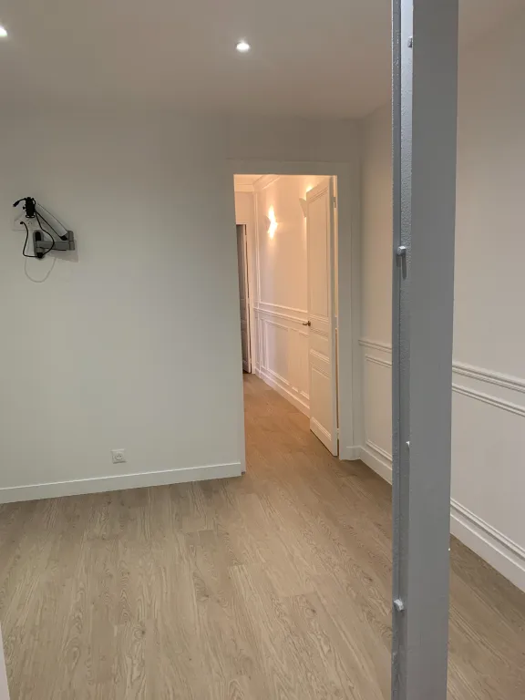 Cabinet médical - Box de consultatio disponible, 16 m² – Paris 7e arrondissement