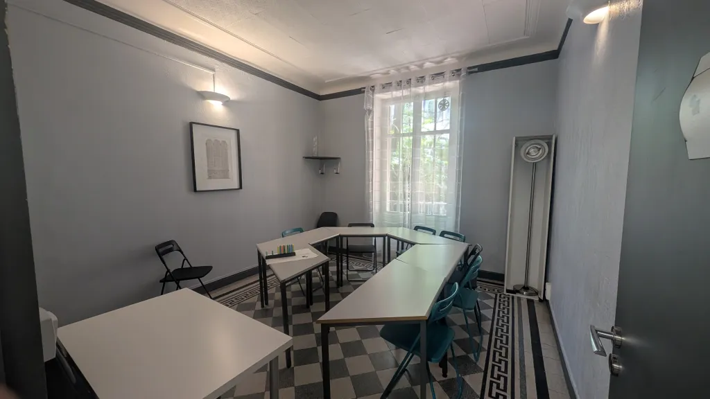 Sous location bureau spacieux Marseille 4eme