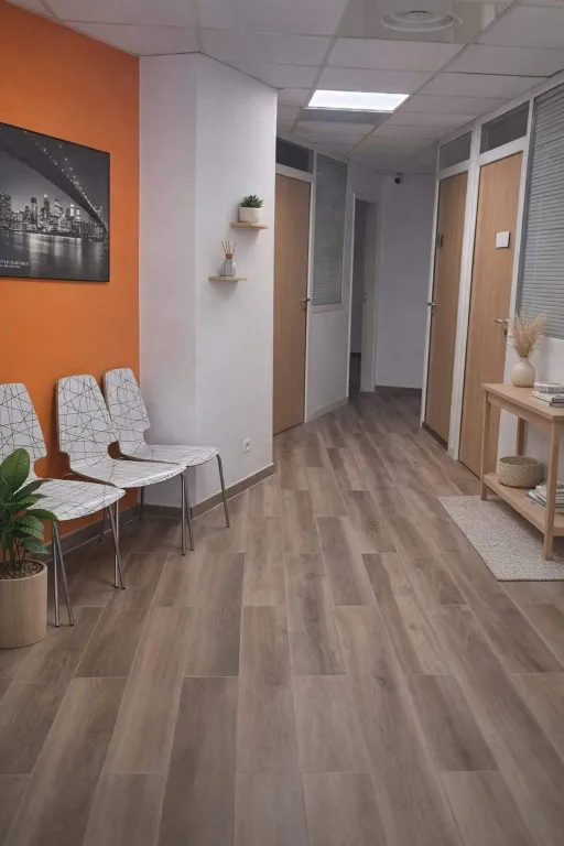 Bureau meublé de 19 m² à sous-louer – Centre paramédical – Centre-ville de Marseille.
