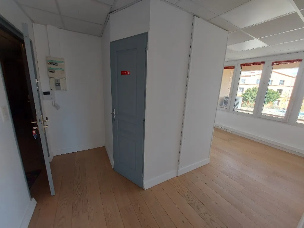 LOCAL PROFESSIONNEL 47 m² BLAGNAC