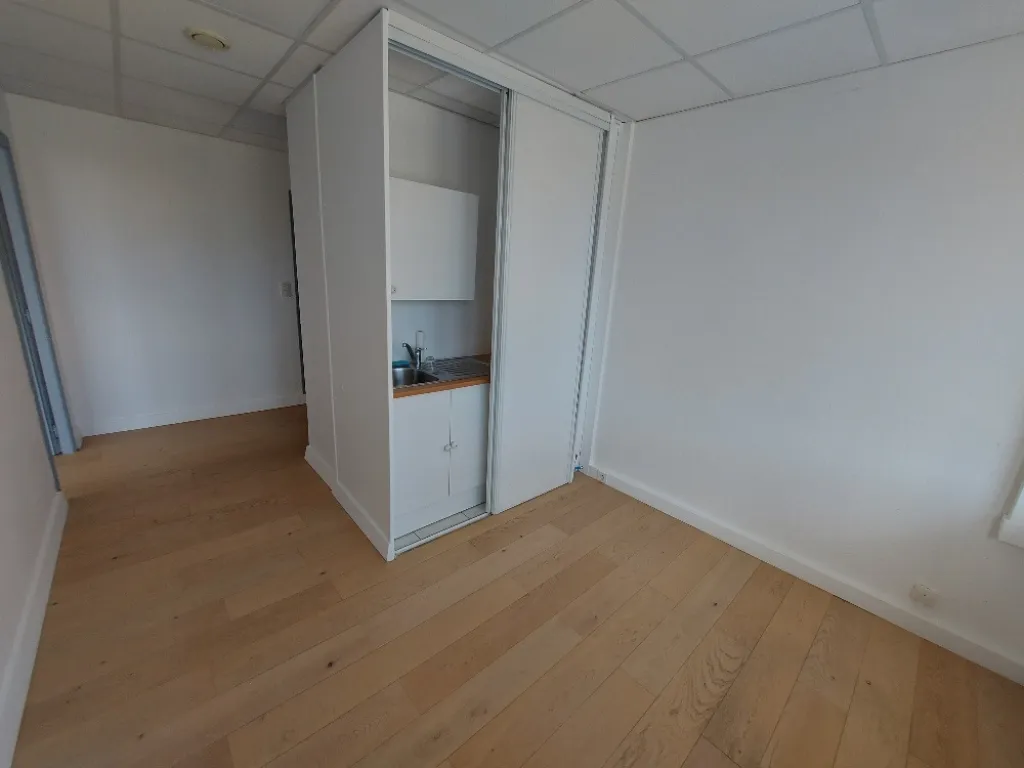LOCAL PROFESSIONNEL 47 m² BLAGNAC