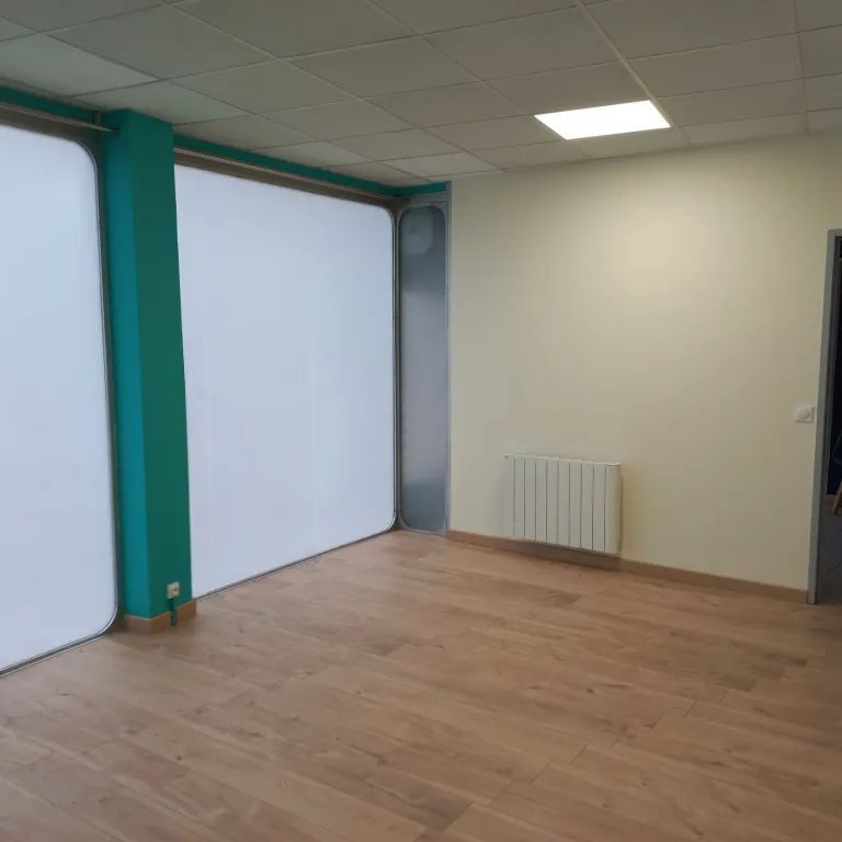 salle/ local de consultation dans un cabinet paramedical