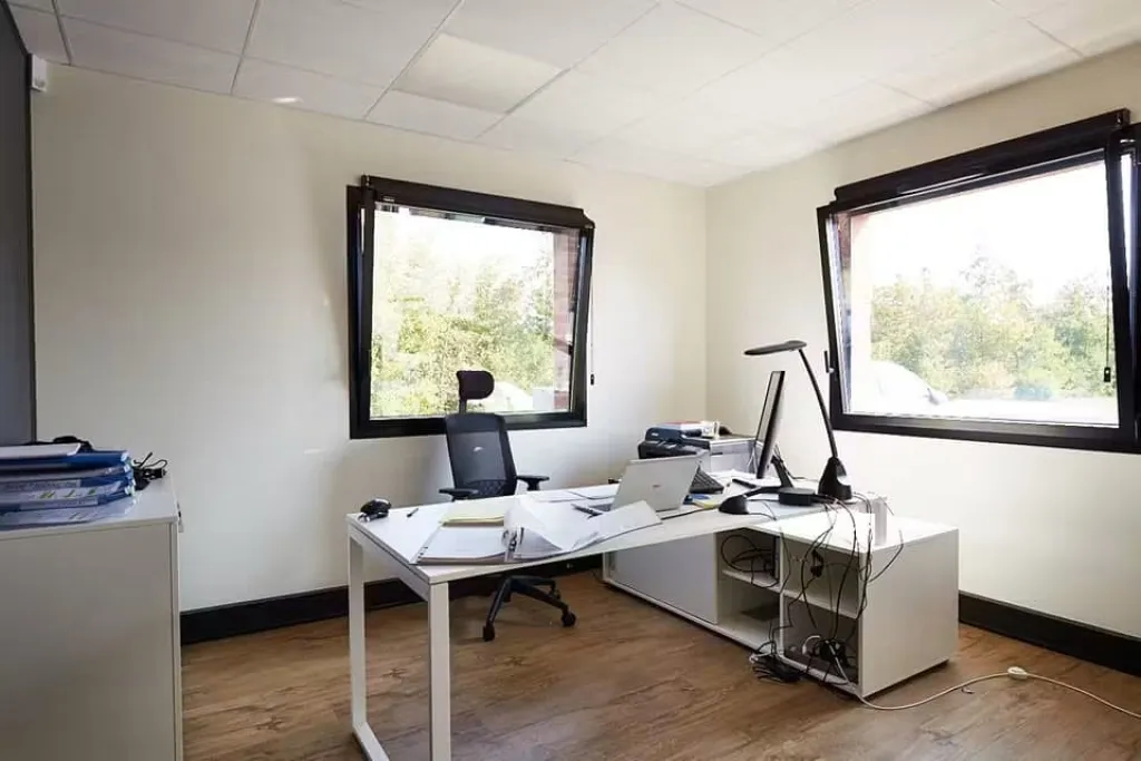 Bureaux à louer à  Villeneuve-d'Ascq maison pluridisciplinaire
