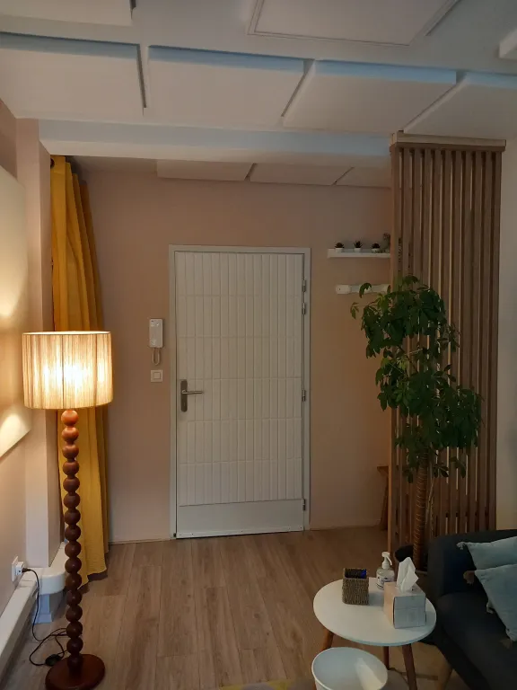 Salle de soin dans cabinet pluridisciplinaire Lyon Confluence (69002)