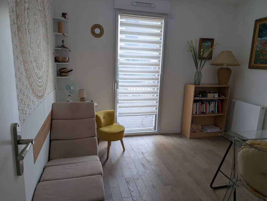Bureau à louer dans un cabinet pluridisciplinaire – Sceaux (92)