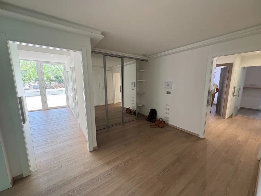 Local de 112 m² avec terrasse de 60 m²