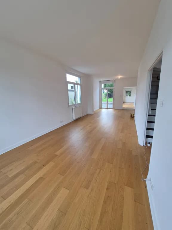 Local à louer – Wasquehal – 96,98 m² – Idéal profession libérale