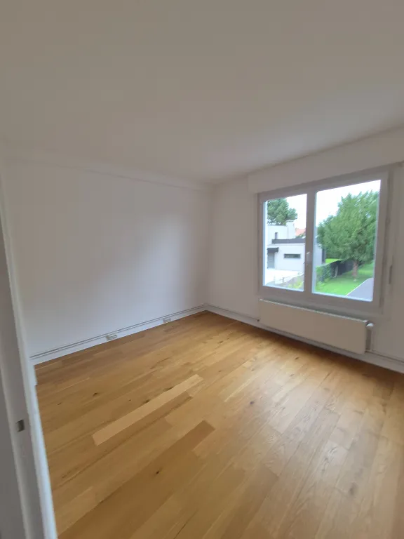 Local à louer – Wasquehal – 96,98 m² – Idéal profession libérale