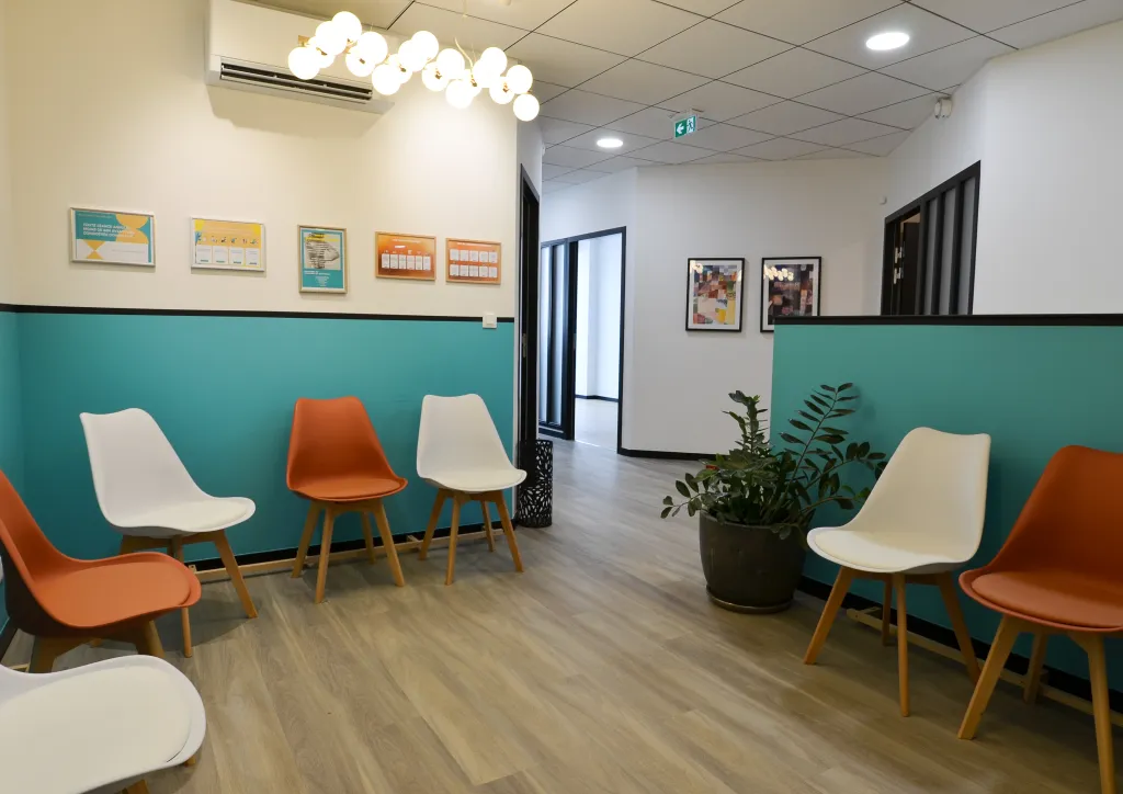 Salle de soins 15 m2 € à louer dans un local neuf sur Bordeaux centre