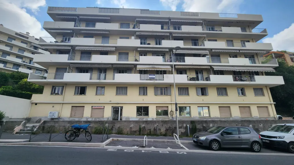 Location cabinet / bureau 10 m² – Nice Ouest Sainte-Marguerite - 06200.