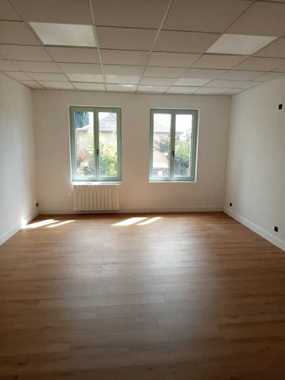 Local professionnel avec salle d'attente