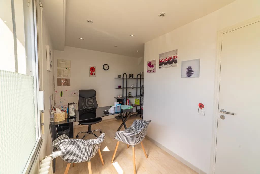 Location cabinet / bureau 10 m² – Nice Ouest Sainte-Marguerite - 06200.