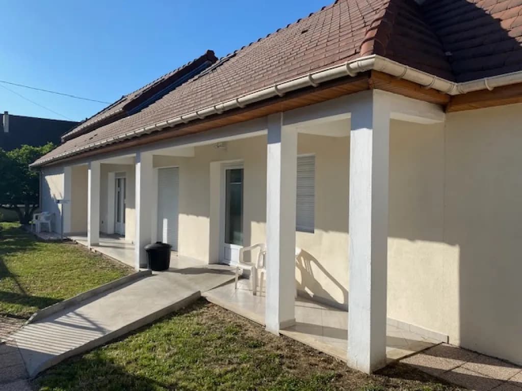 A LOUER CABINET DANS CENTRE PLURIDISCIPLINAIRE