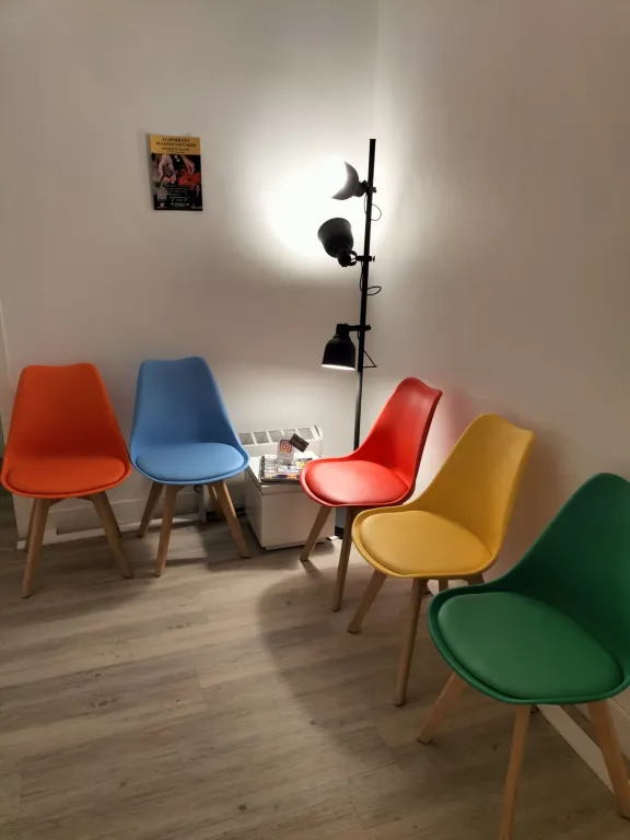 Bureau dans cabinet de santé en hypercentre d'Orléans