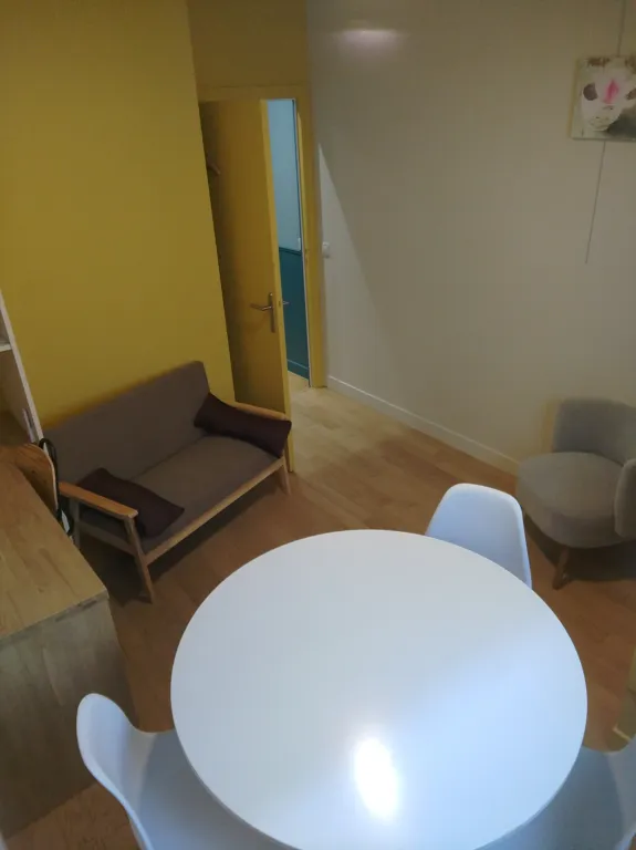 Bureau de 11 m² à Michel Bizot