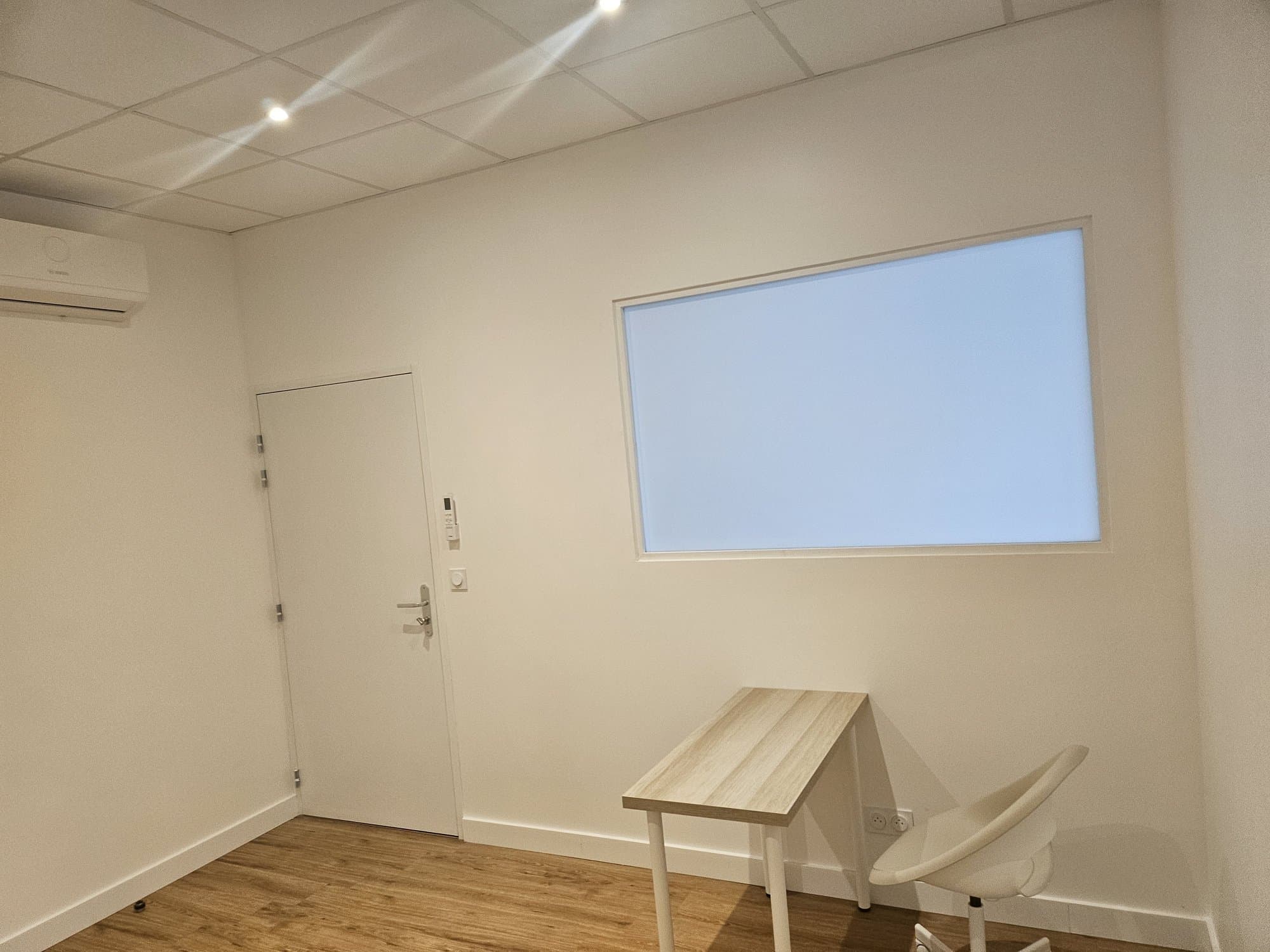 Cabinet médical - Meyzieu - 14 m²