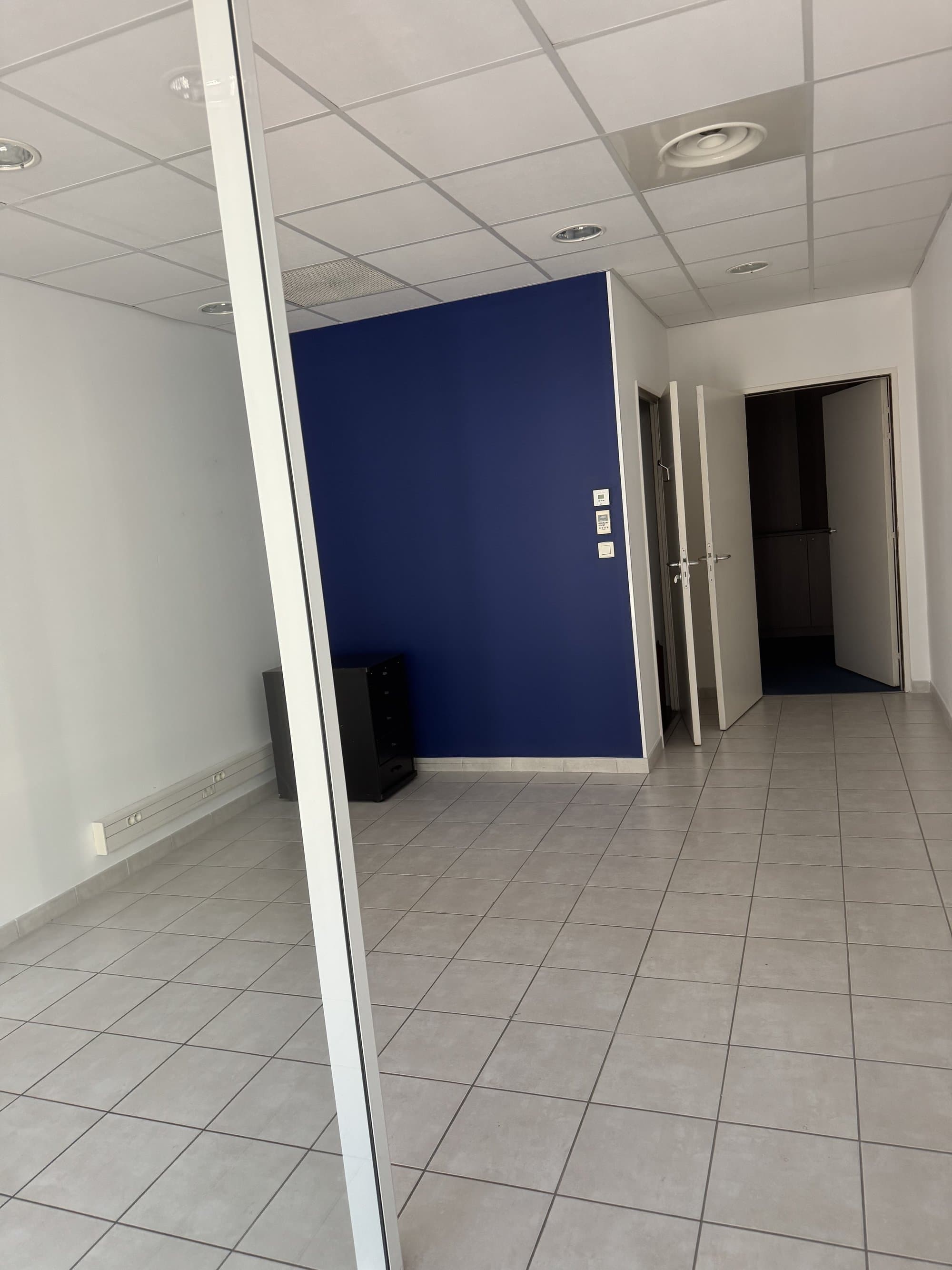 Local en maison de santé - Toulon - 35 m²