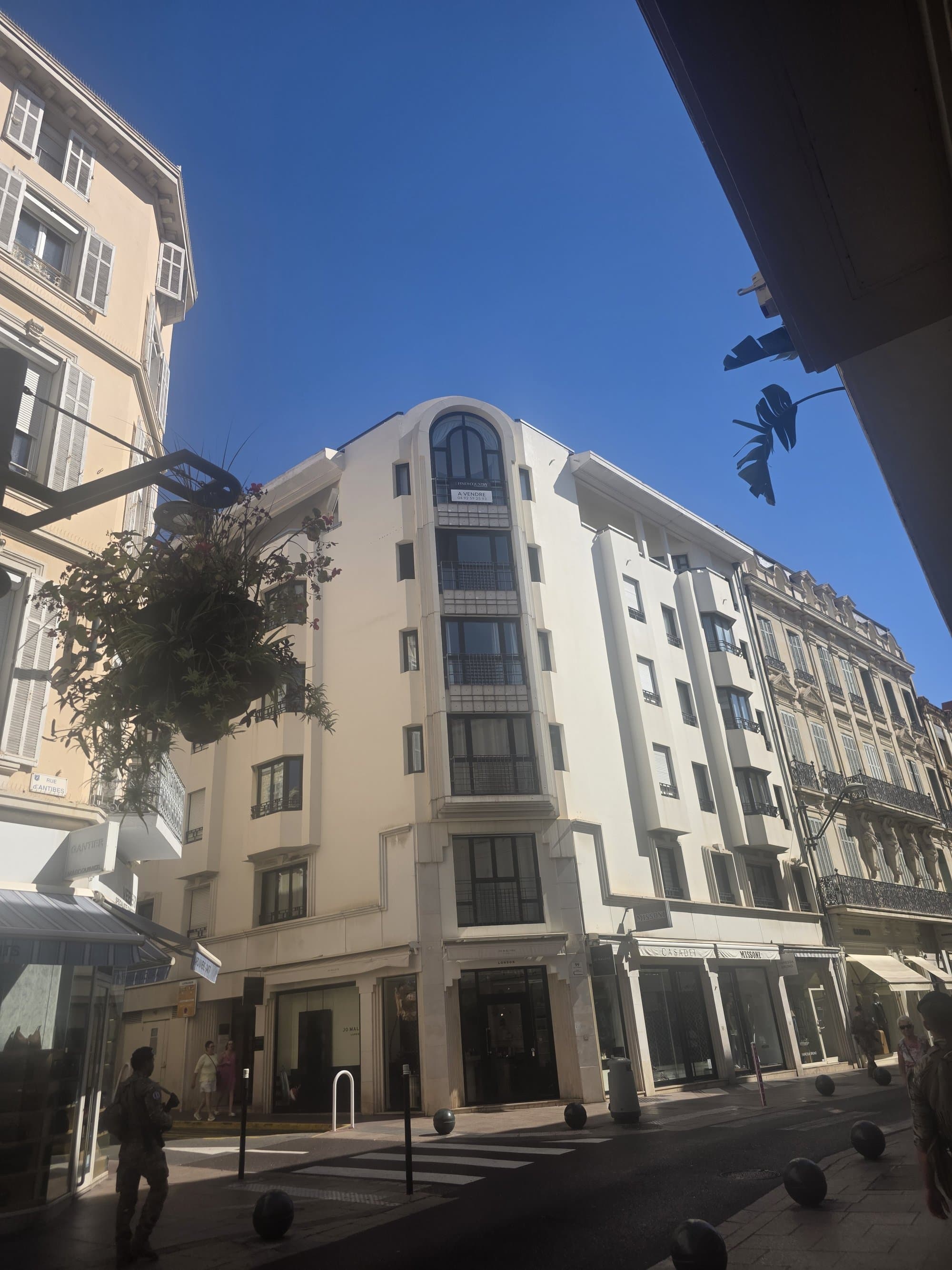 Cabinet médical - Cannes - 81 m²