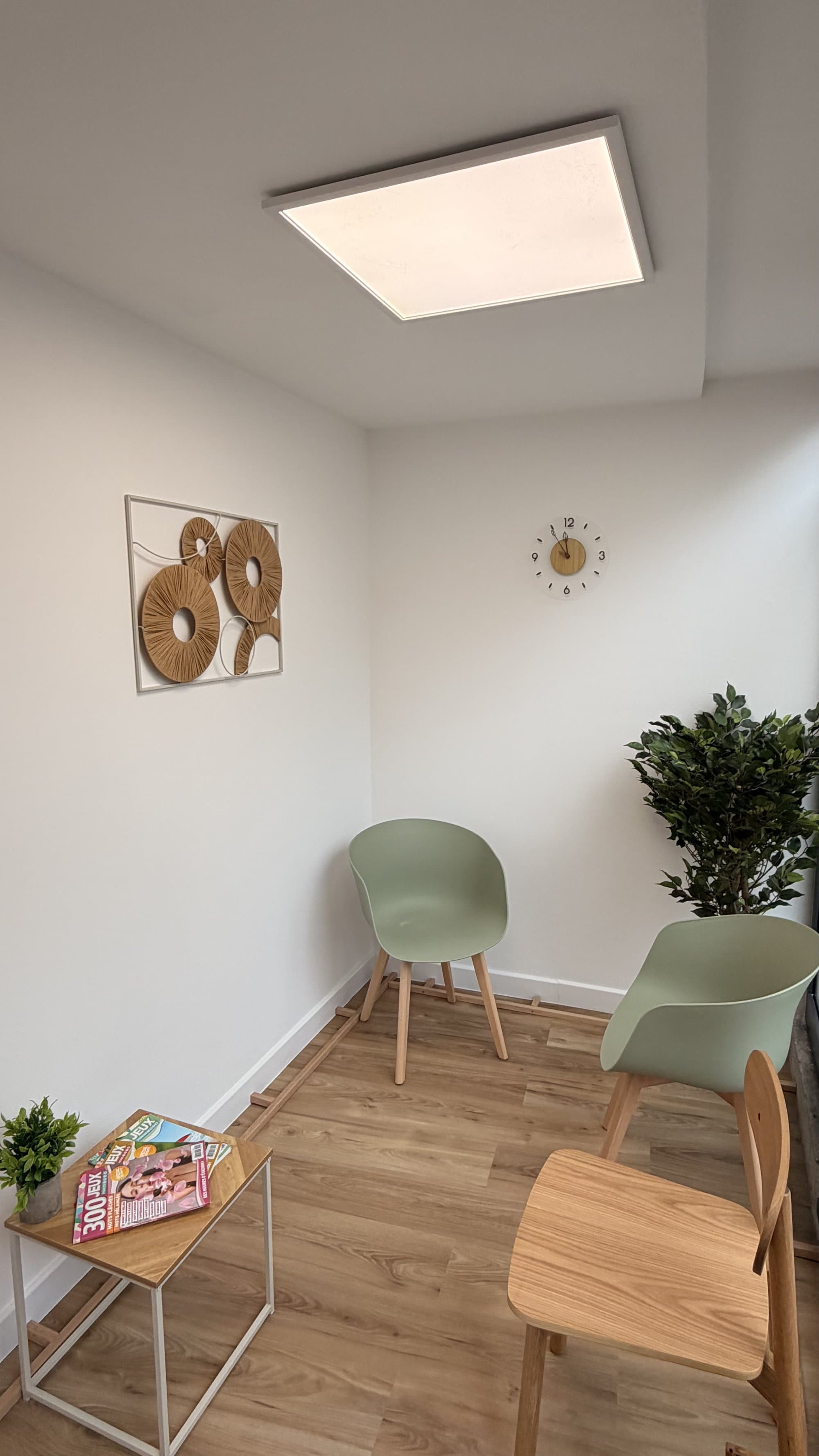 Local en maison de santé - Beaufort-en-Anjou - 11 m²