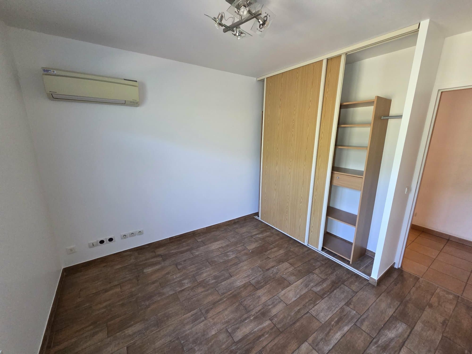 Cabinet médical - Saint-Rambert-d'Albon - 22 m²