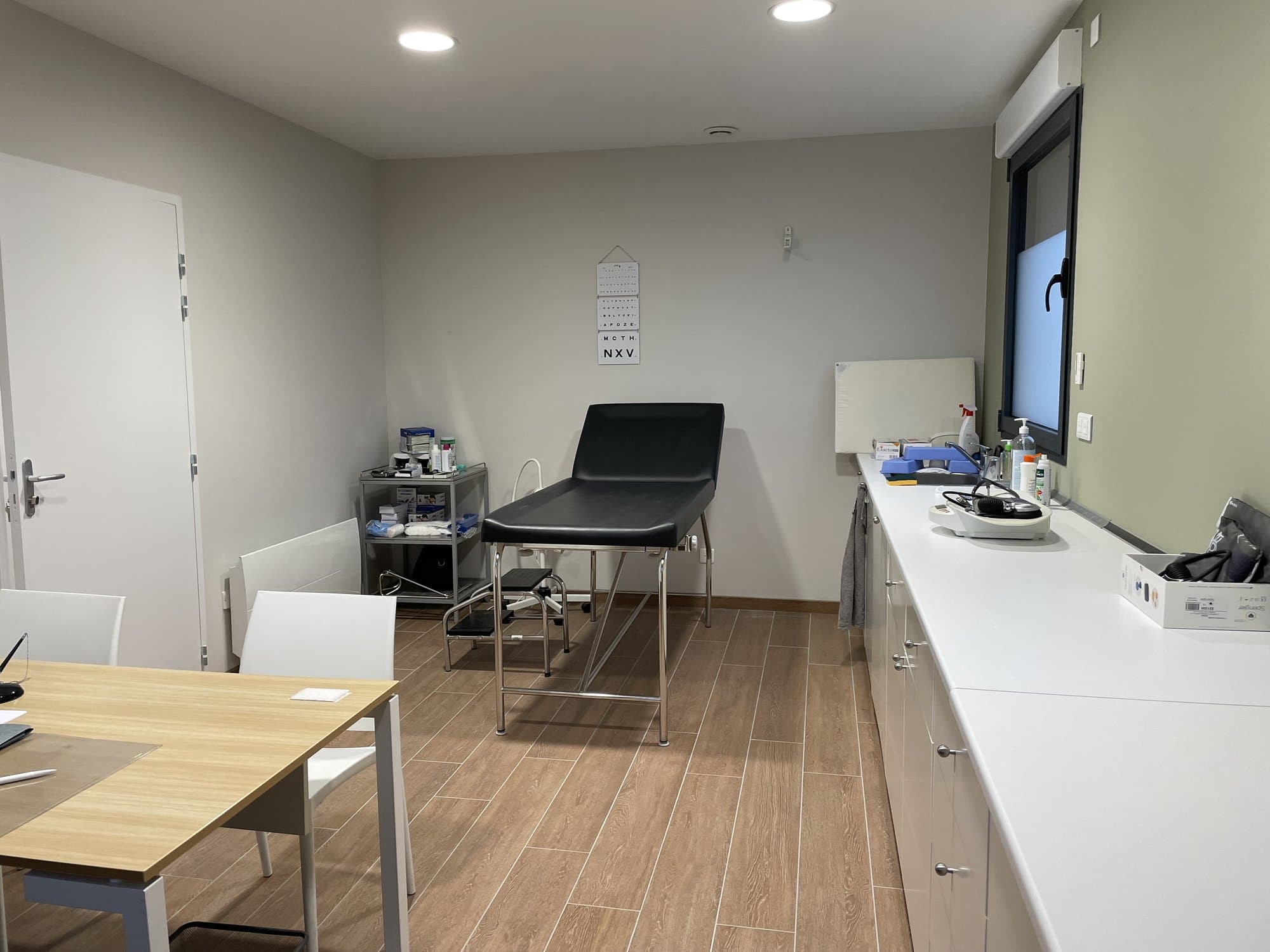 Cabinet médical - Hinges - 22 m²