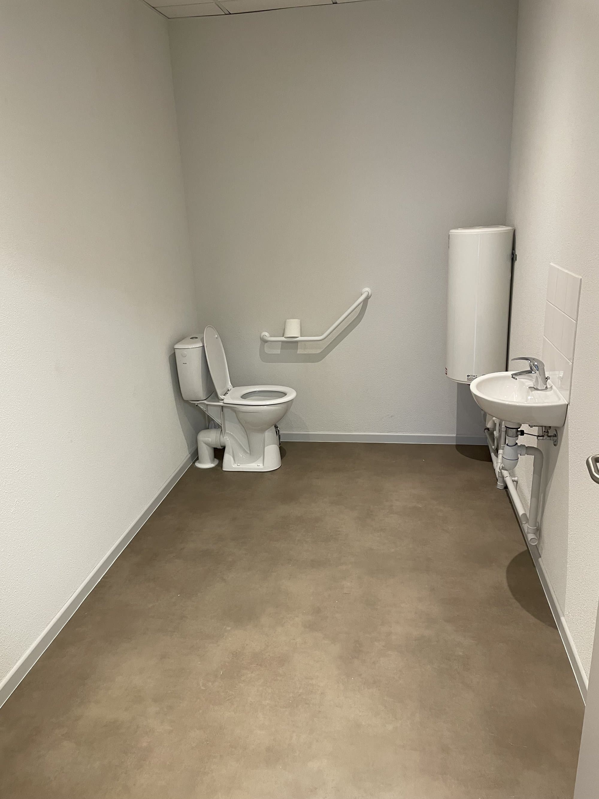 Local en maison de santé - Laneuveville-devant-Nancy - 108 m²