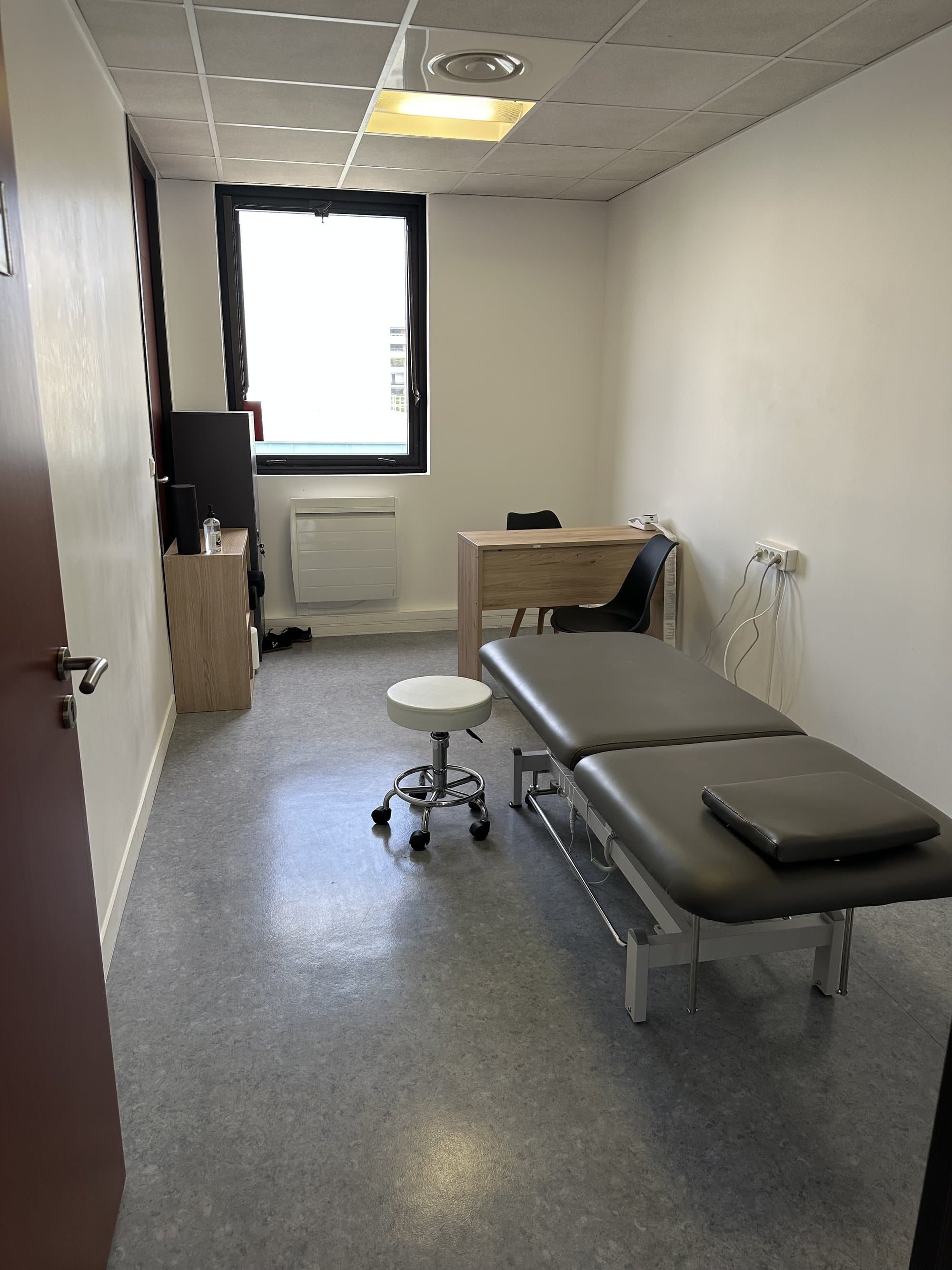 Cabinet médical - Issy-les-Moulineaux - 500 m²
