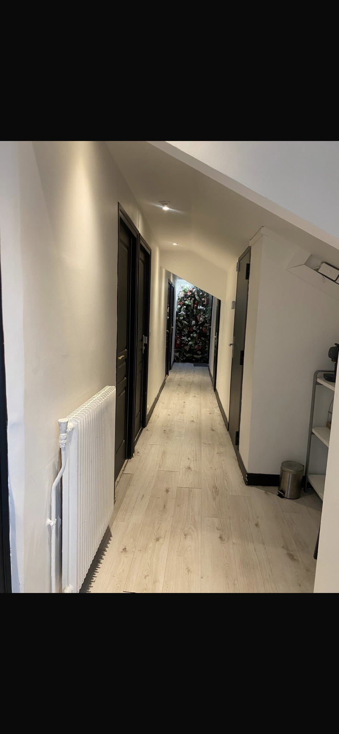 Local en maison de santé - Paris - 10 m²