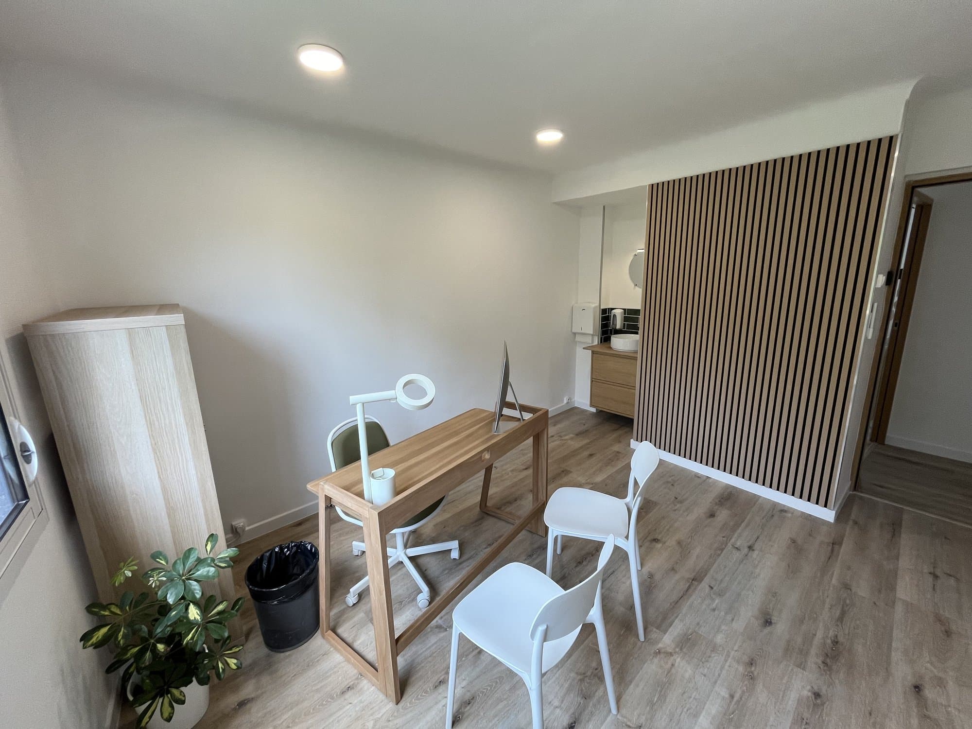 Local en maison de santé - Lens - 12 m²