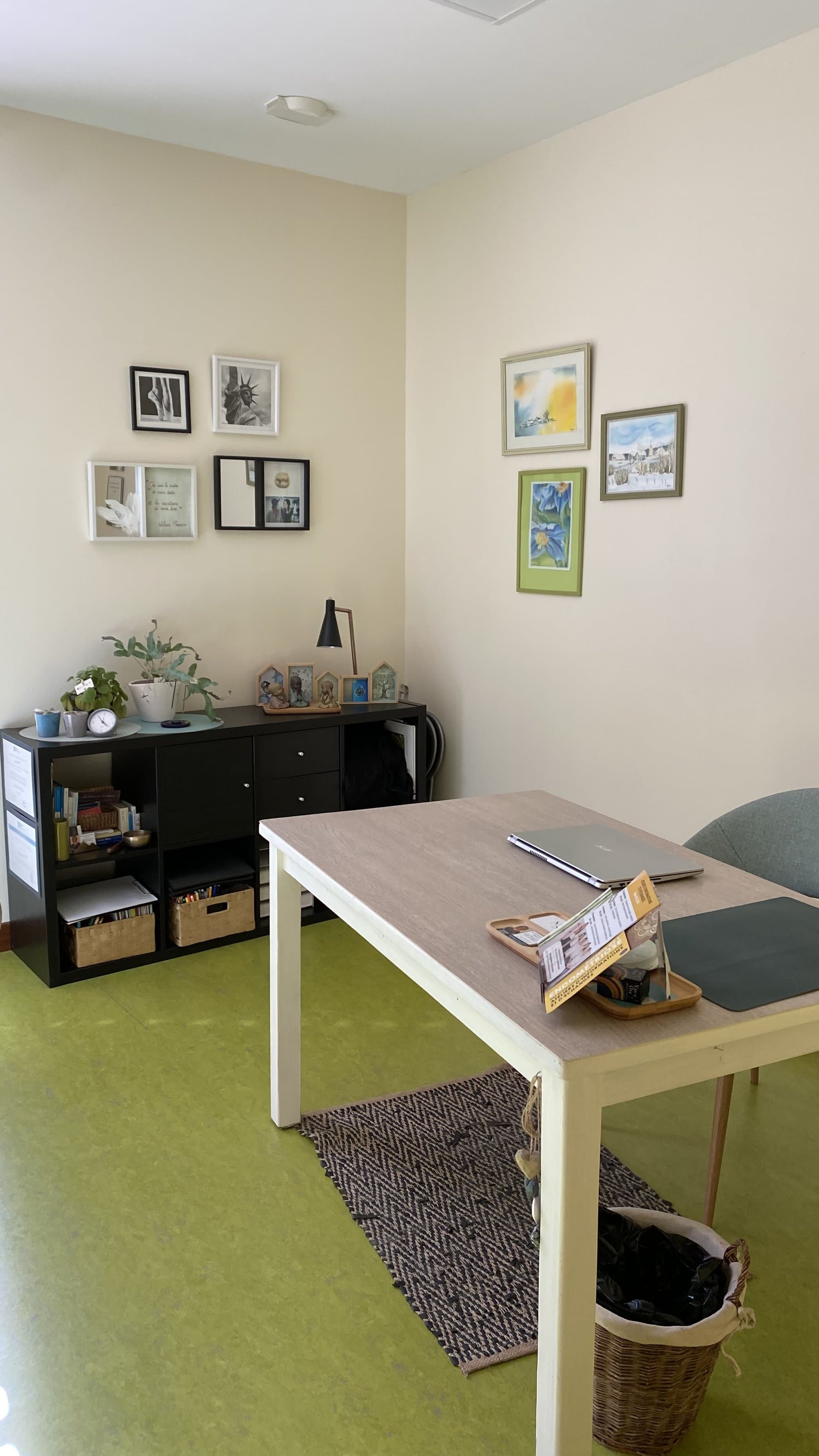 Local en maison de santé - Menoncourt - 11 m²