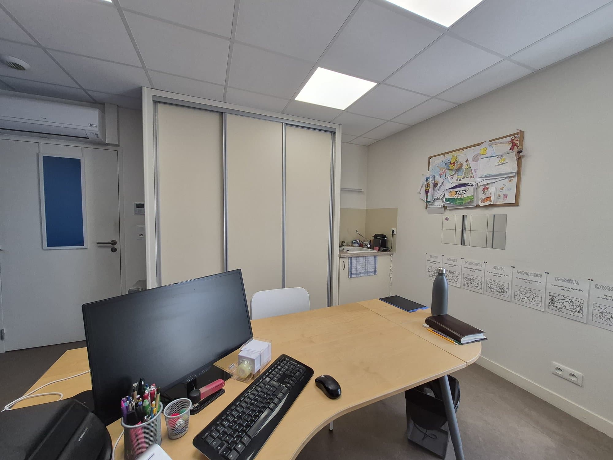 Local en maison de santé - Carignan - 20 m²