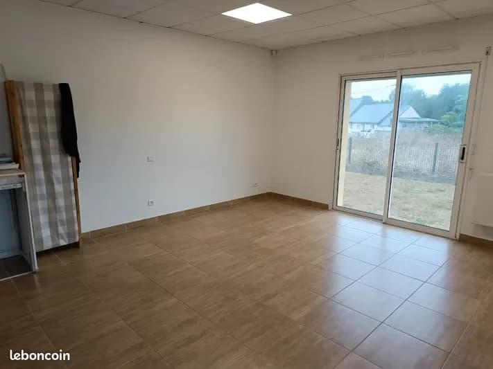 Local en maison de santé - Inzinzac-Lochrist - 30 m²