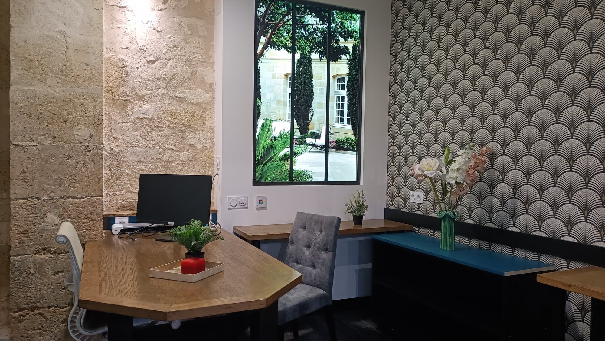 Local en maison de santé - Bordeaux - 10 m²