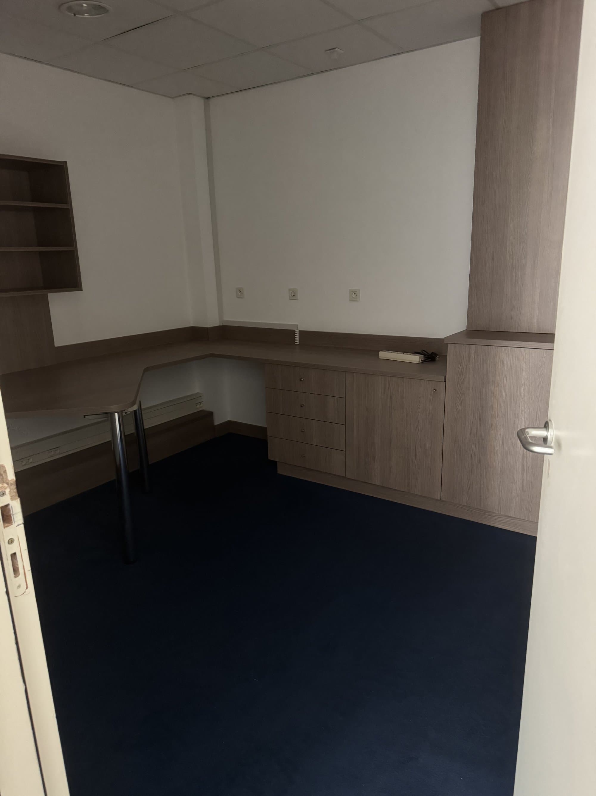 Local en maison de santé - Toulon - 35 m²