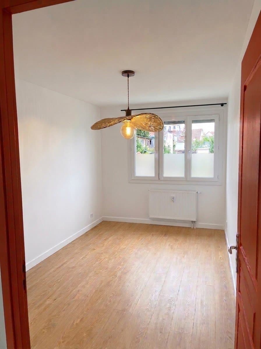 Local en maison de santé - Dijon - 12 m²