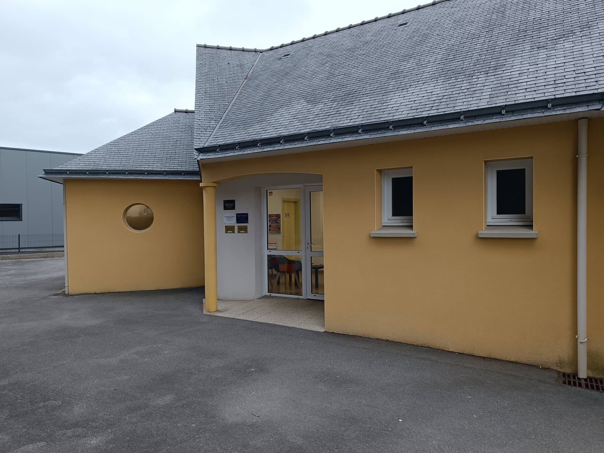 Local en maison de santé - Inzinzac-Lochrist - 30 m²