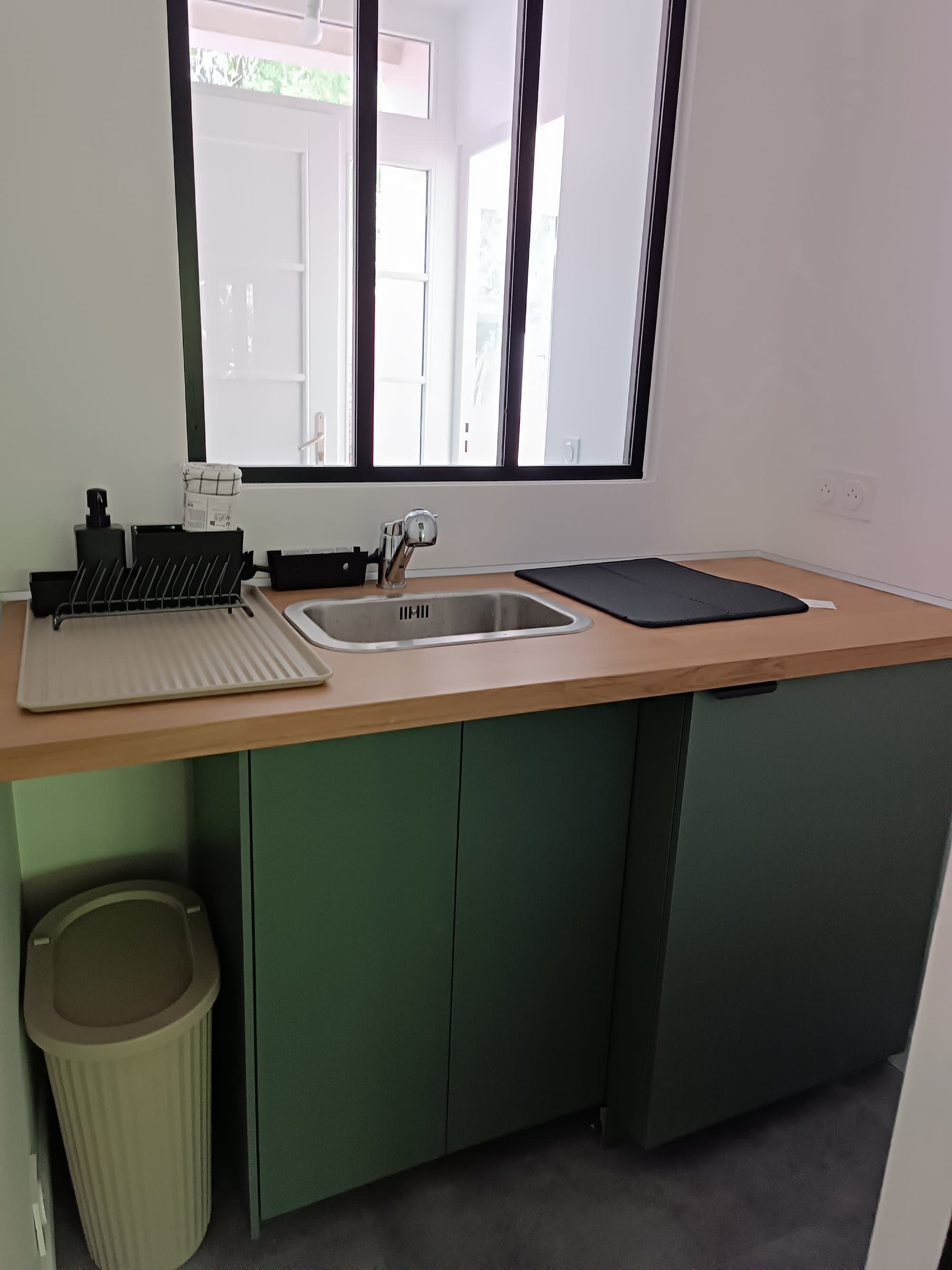 Cabinet médical - Verneuil-sur-Seine - 12 m²
