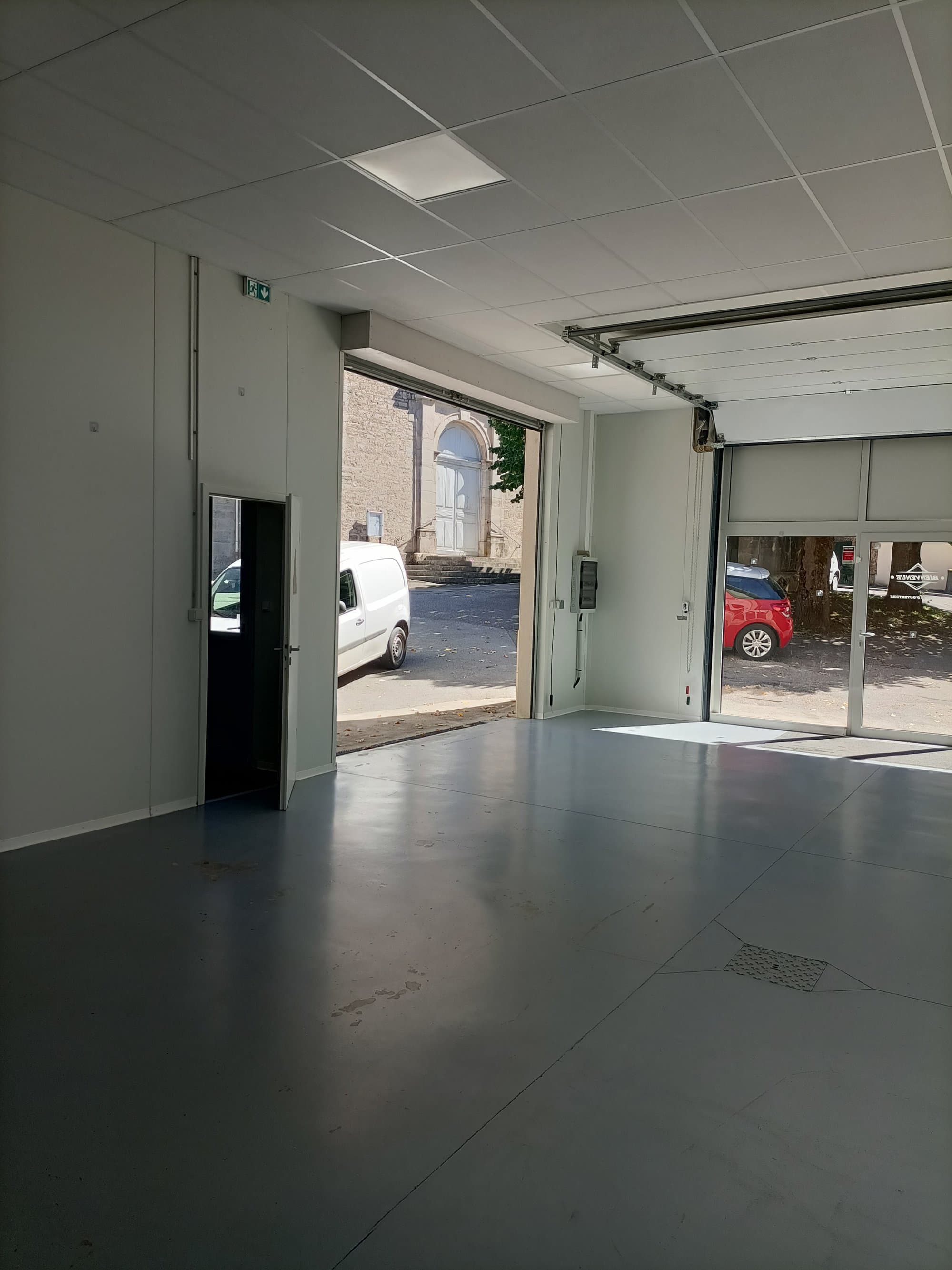 Local en maison de santé - Recologne - 150 m²