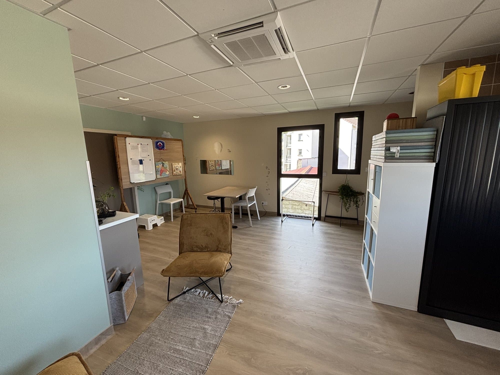 Local en maison de santé - Le Pont-de-Beauvoisin - 35 m²