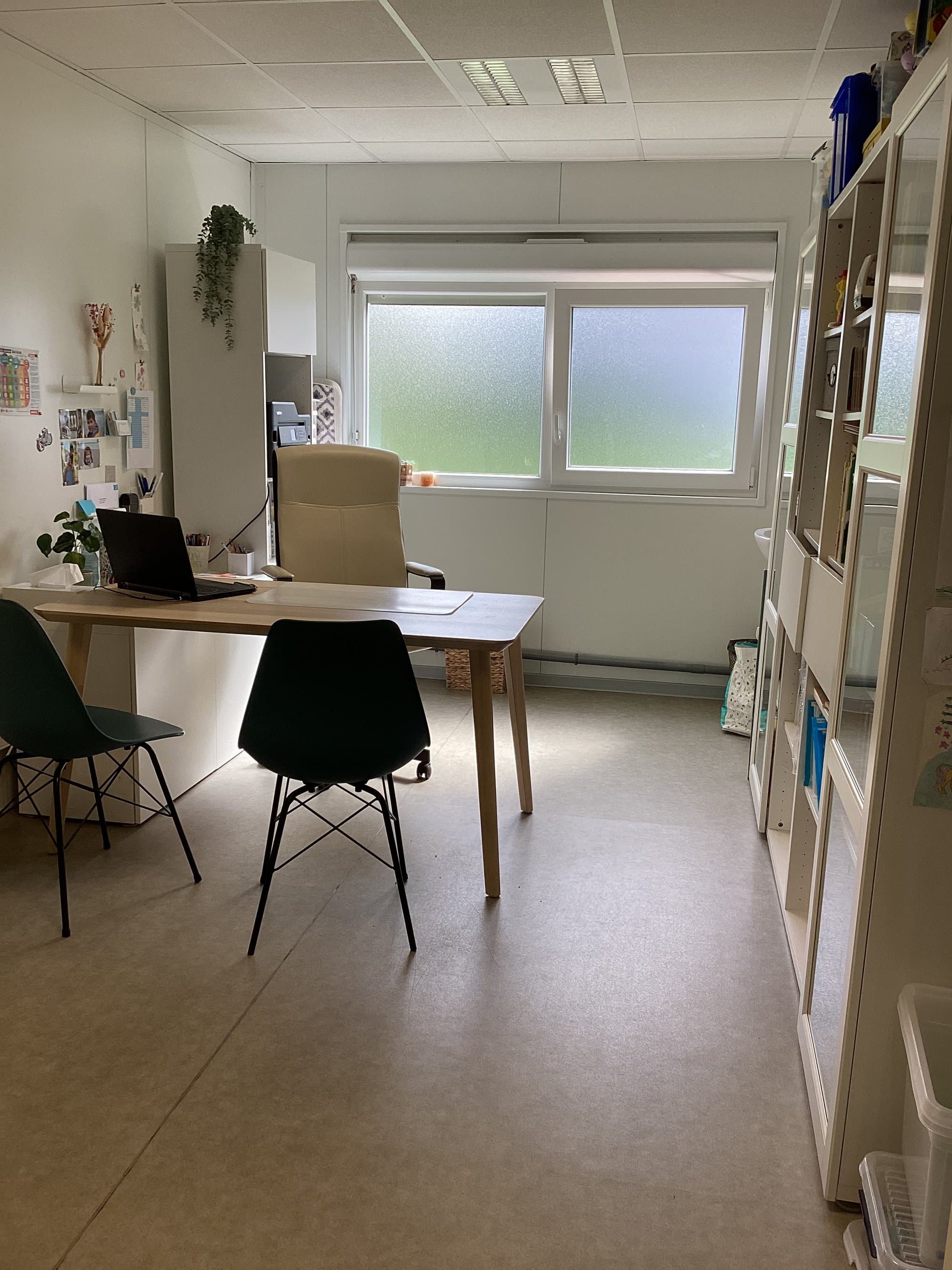 Local en maison de santé - Mont-Saint-Martin - 14 m²