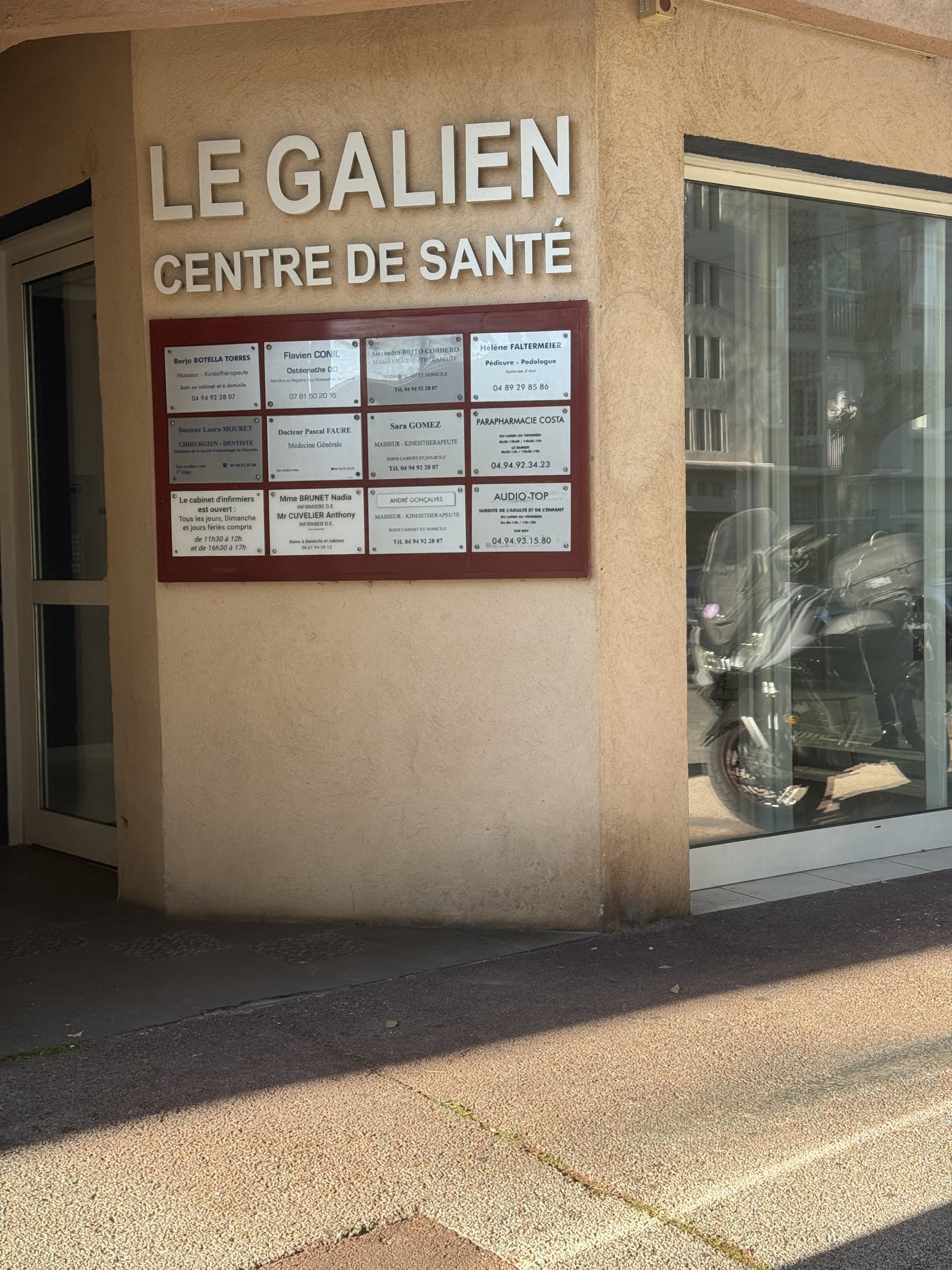 Local en maison de santé - Toulon - 35 m²