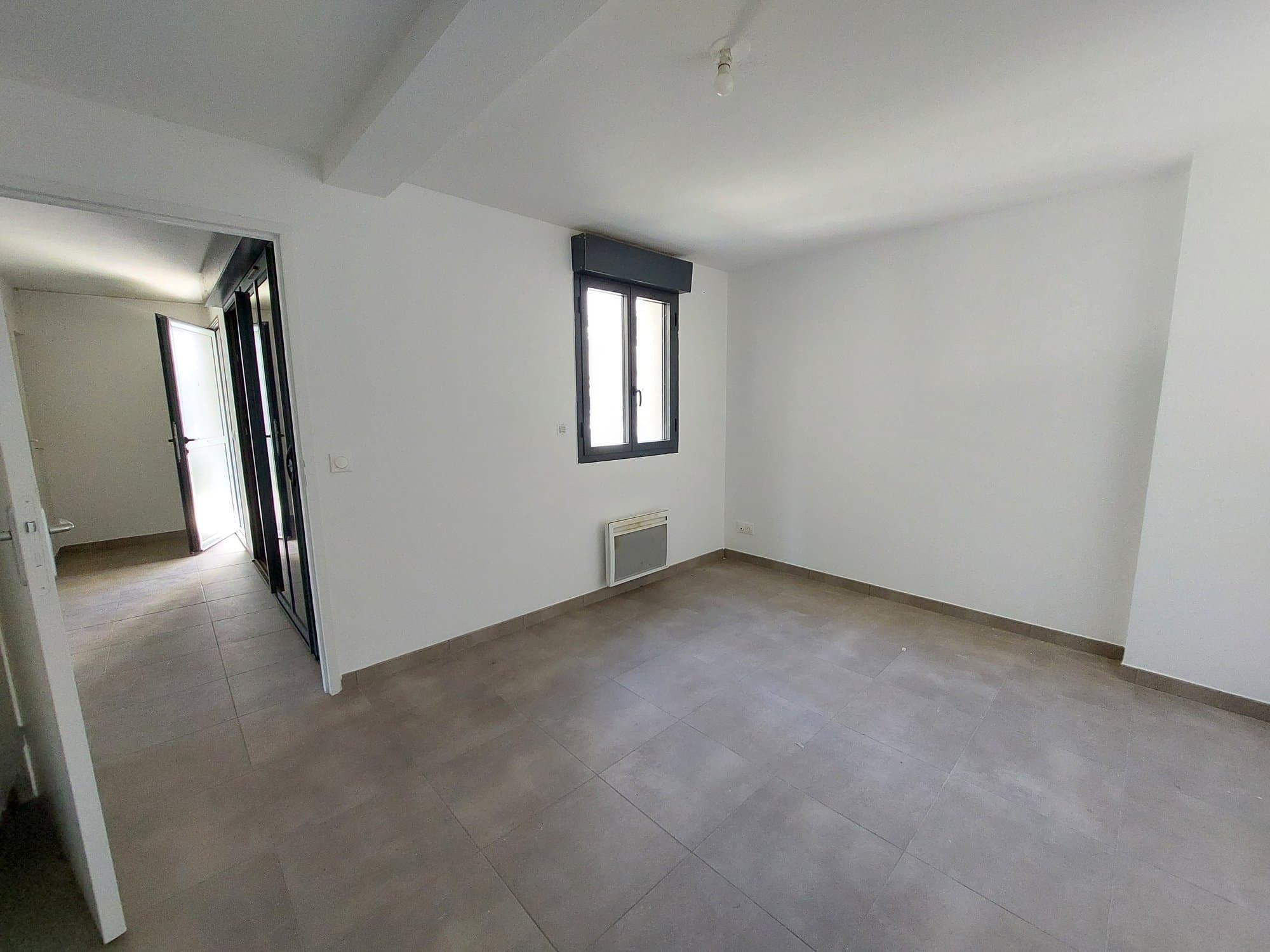 Local en maison de santé - Bordeaux - 12 m²