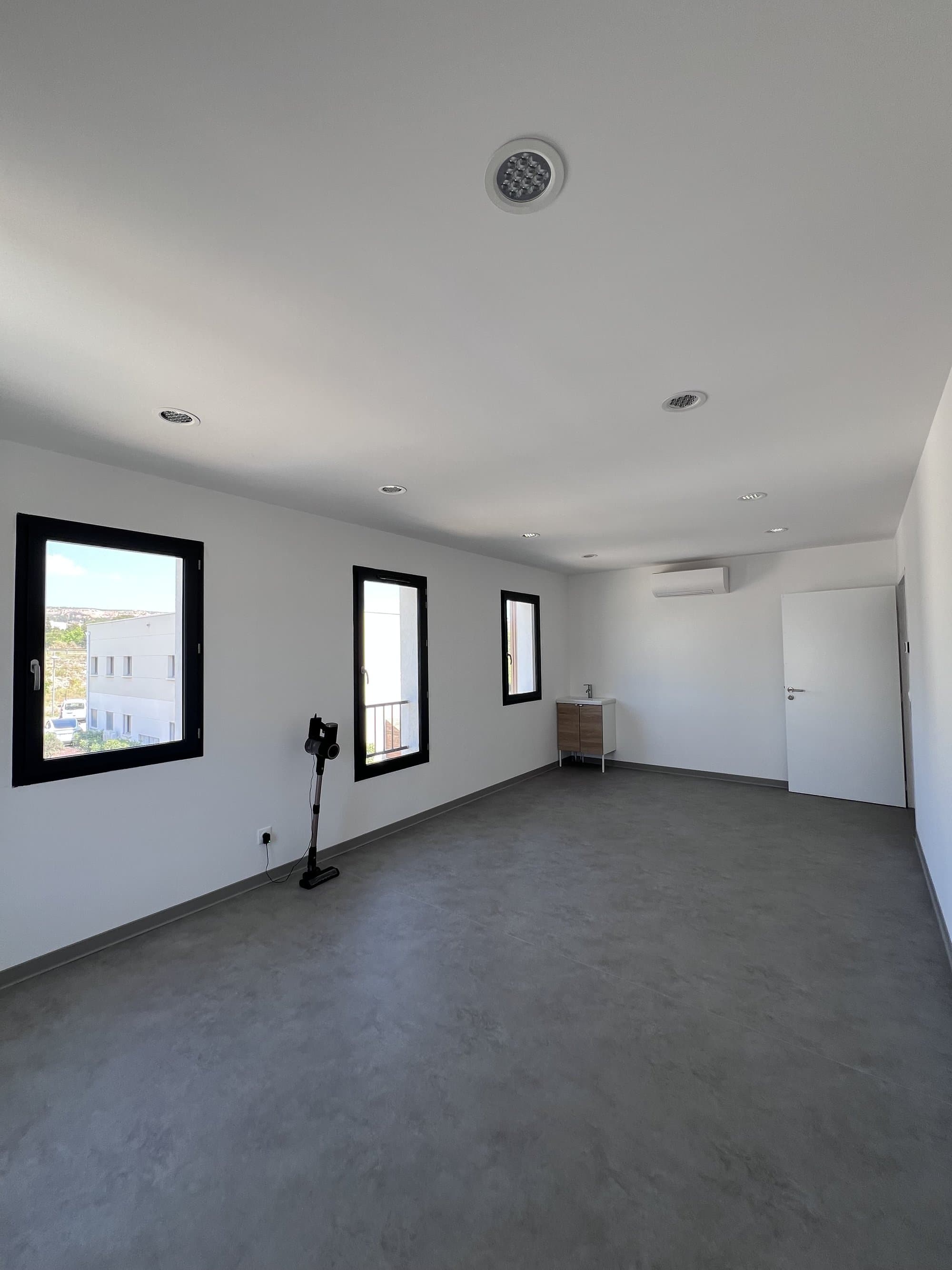 Cabinet médical - Vitrolles - 21 m²