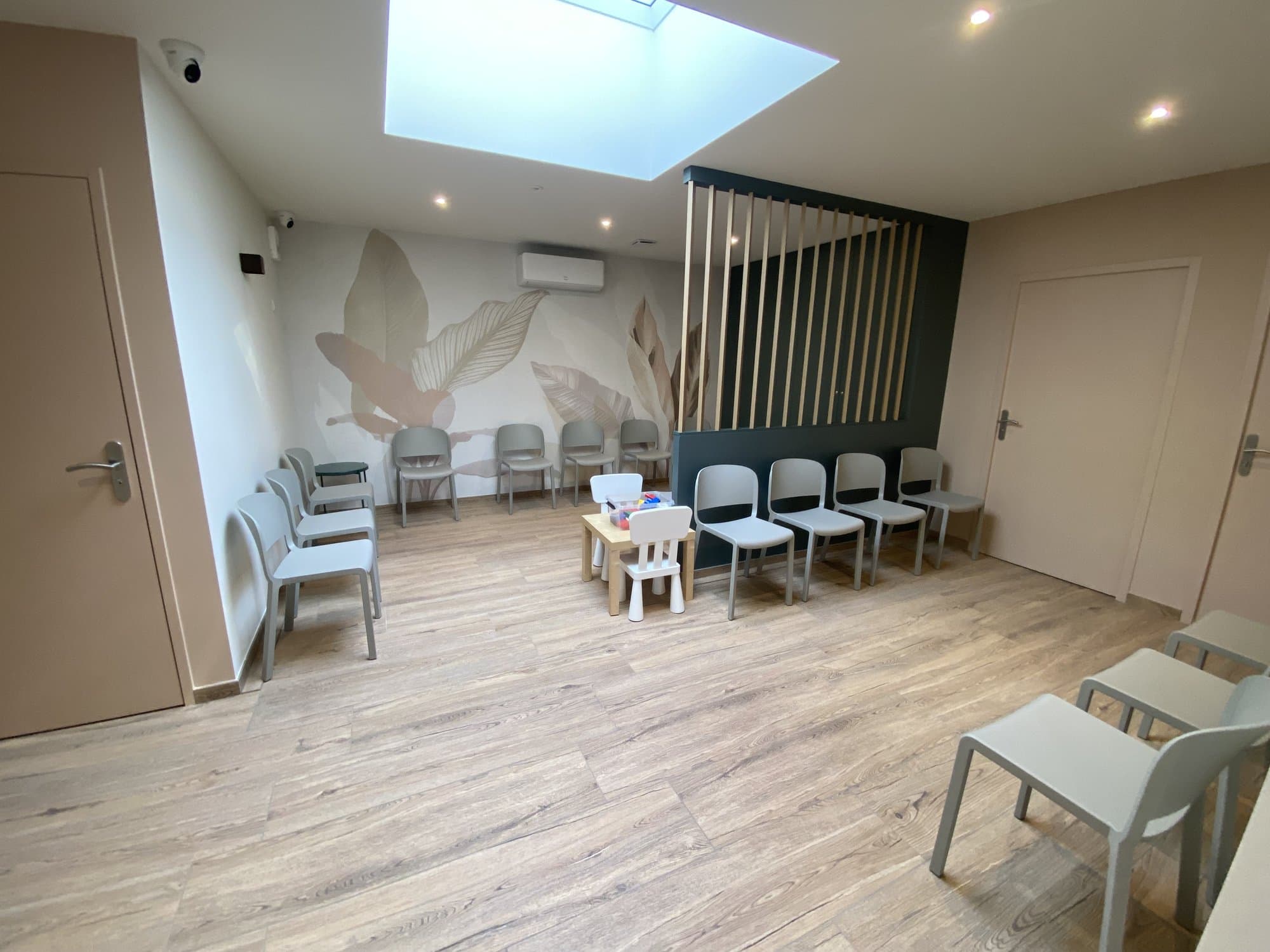 Local en maison de santé - Pérenchies - 19 m²