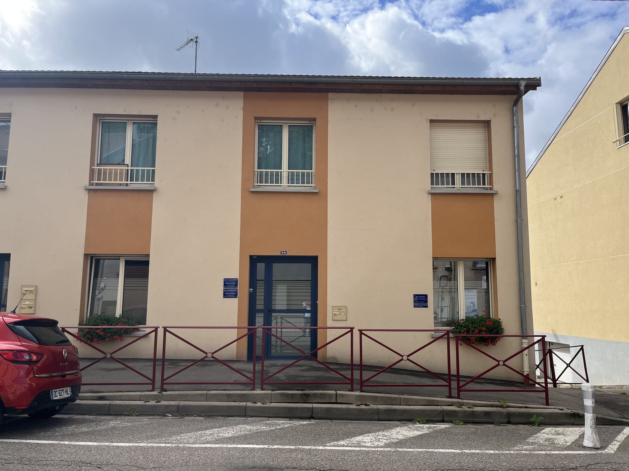 Cabinet médical - LIVERDUN 54460 - 120 m²