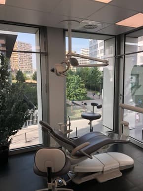 Cherche assistante dentaire paris 17e h/f